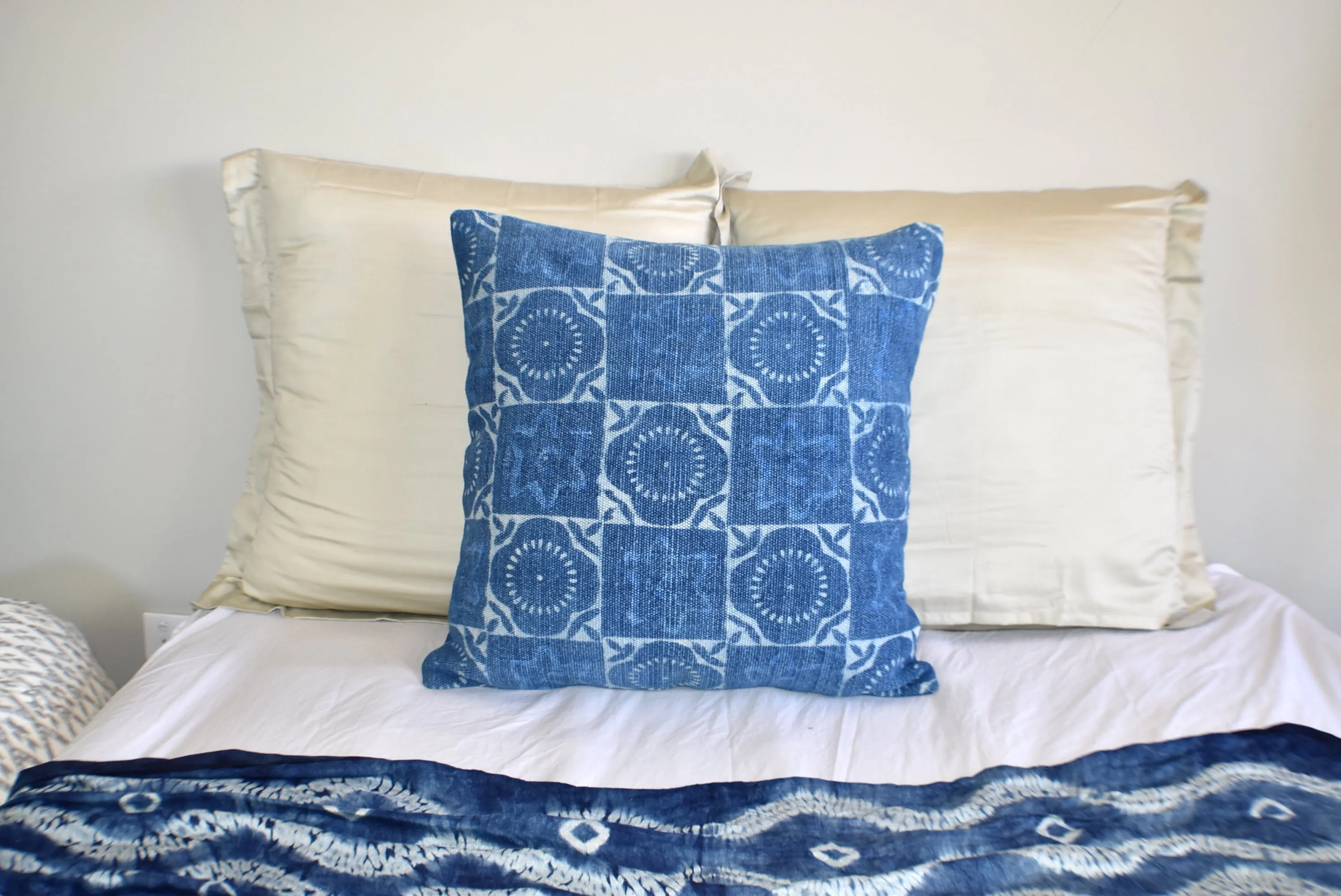 Block Print Heavy Cotton Dari Cushion Cover 65x65cm- IB65-7