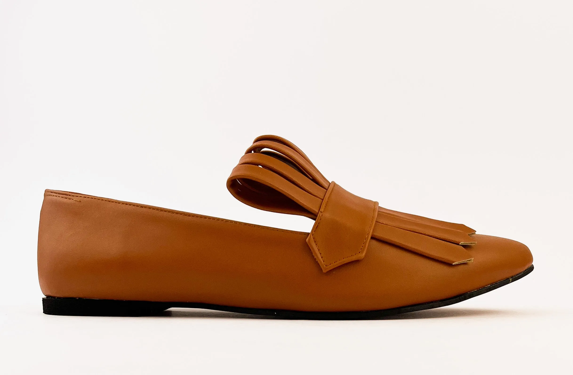 Camel Met Gala Loafers